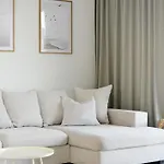 -2 Bedroom- Premium Baltic With Access Daire Rewal