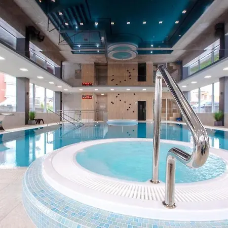 -2 Bedroom- Premium Baltic With Access *