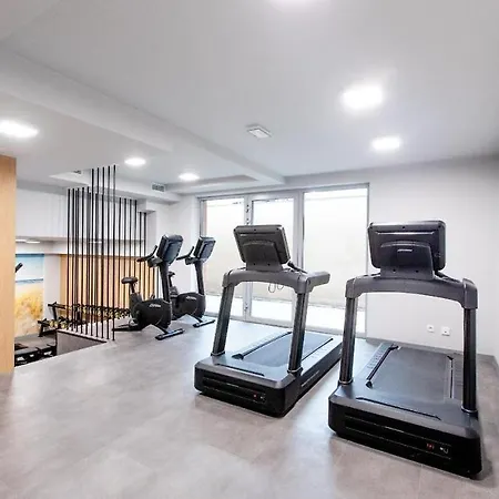 -2 Bedroom- Premium Baltic With Access 公寓
