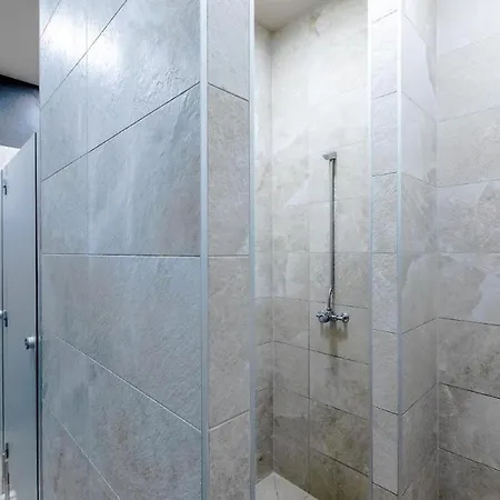 -2 Bedroom- Premium Baltic With Access * Rewal
