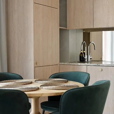 Apartment -2 Bedroom- Premium Baltic With Access *